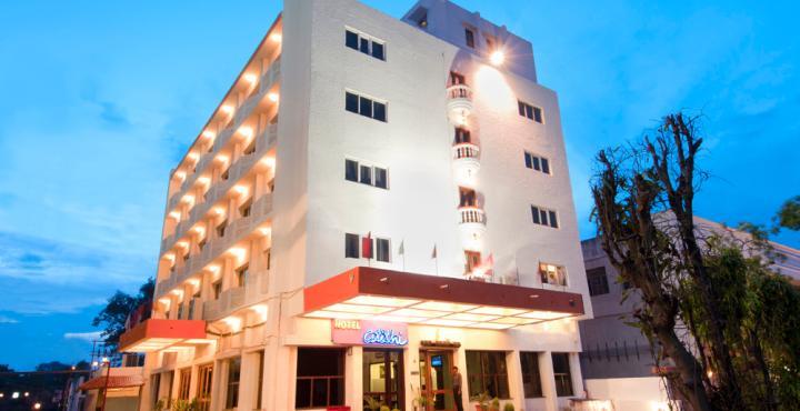 Hotel Atithi Agra  Esterno foto