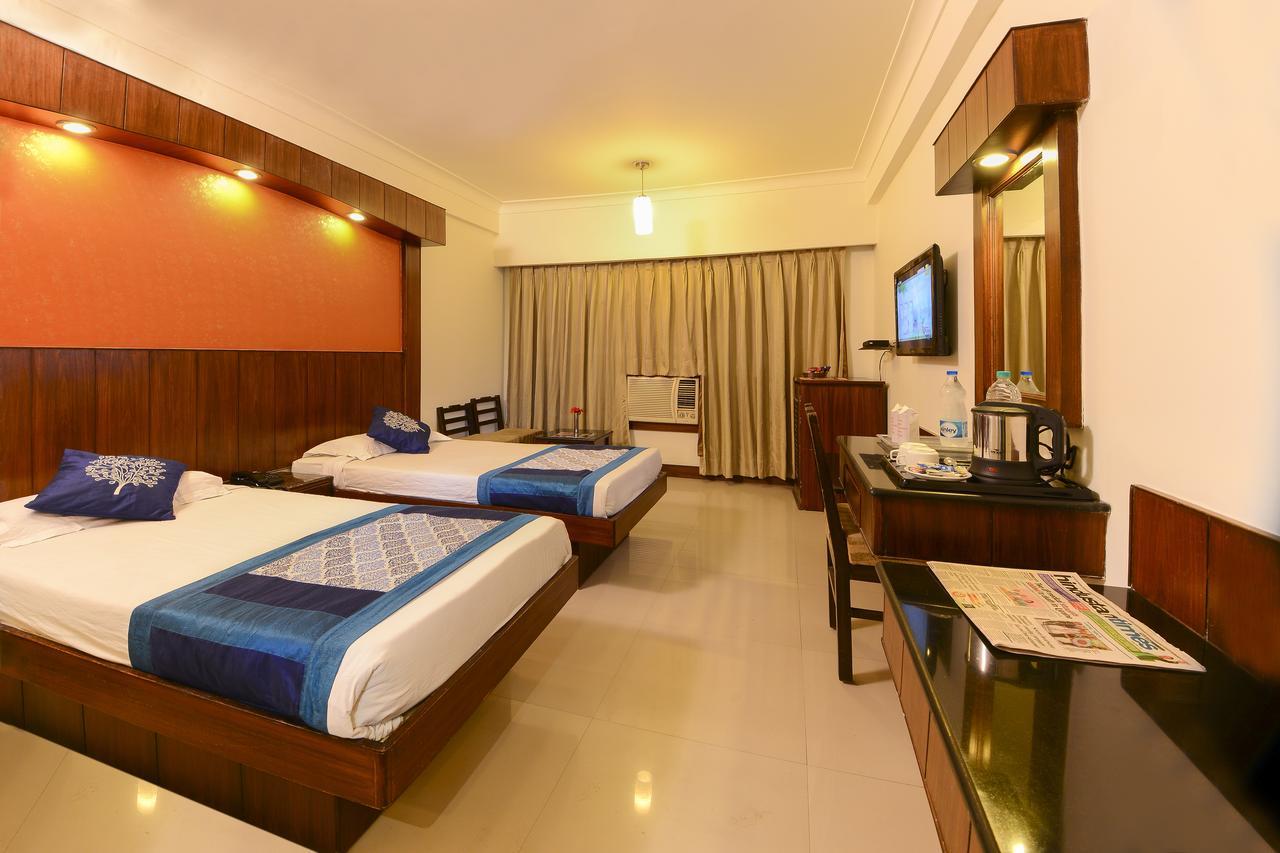 Hotel Atithi Agra  Esterno foto